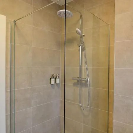 Apartman Business Living